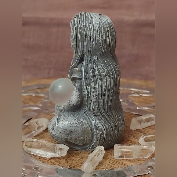 1 DAY SALE!!! Lunar Goddess Moon Goddess Witchy Woman Crystal Ball Magic Statue - Picture 3 of 13